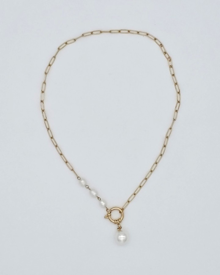 COLLAR CADENA CON CHARM DE PERLA - ACERO INOXIDABLE