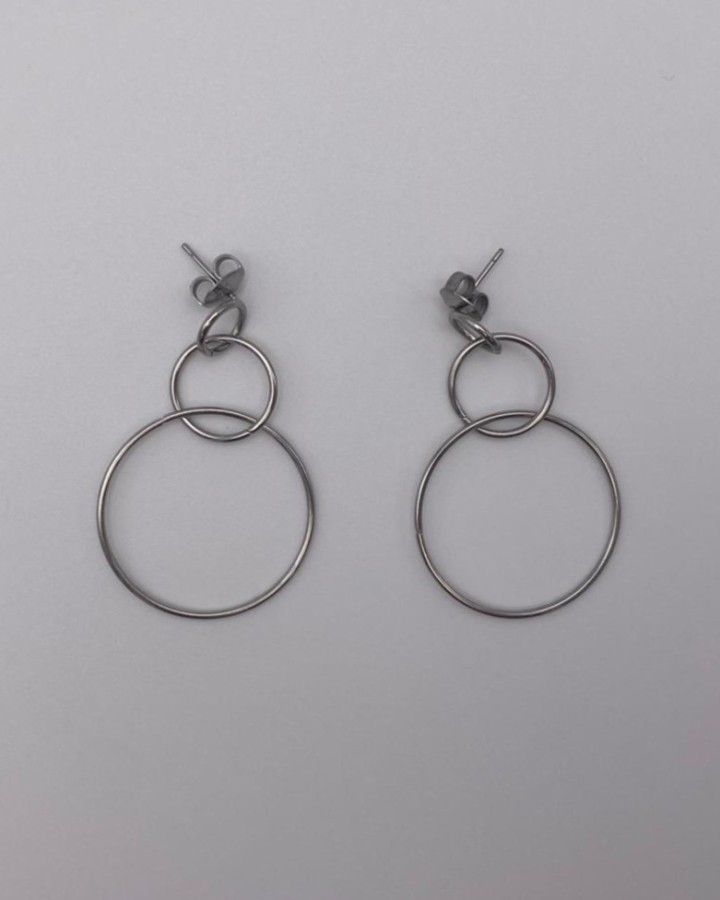 PENDIENTES LARGOS CÍRCULOS ENTRELAZADOS - ACERO INOXIDABLE