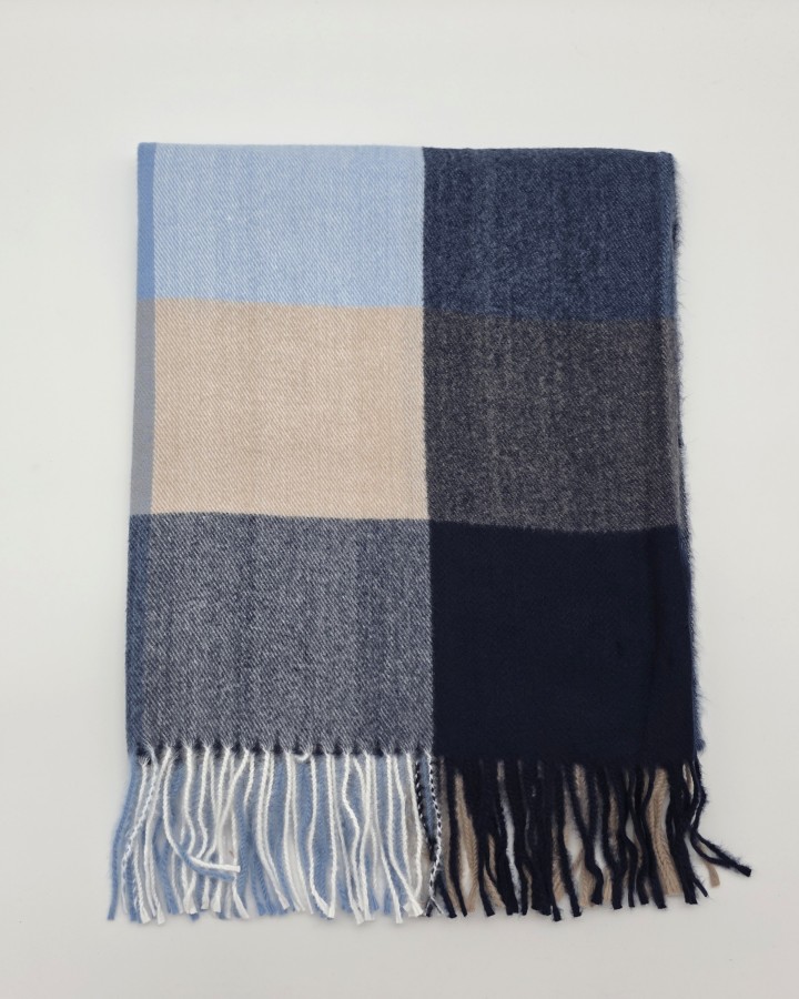 BUFANDA CUADROS MULTICOLOR CON FLECOS