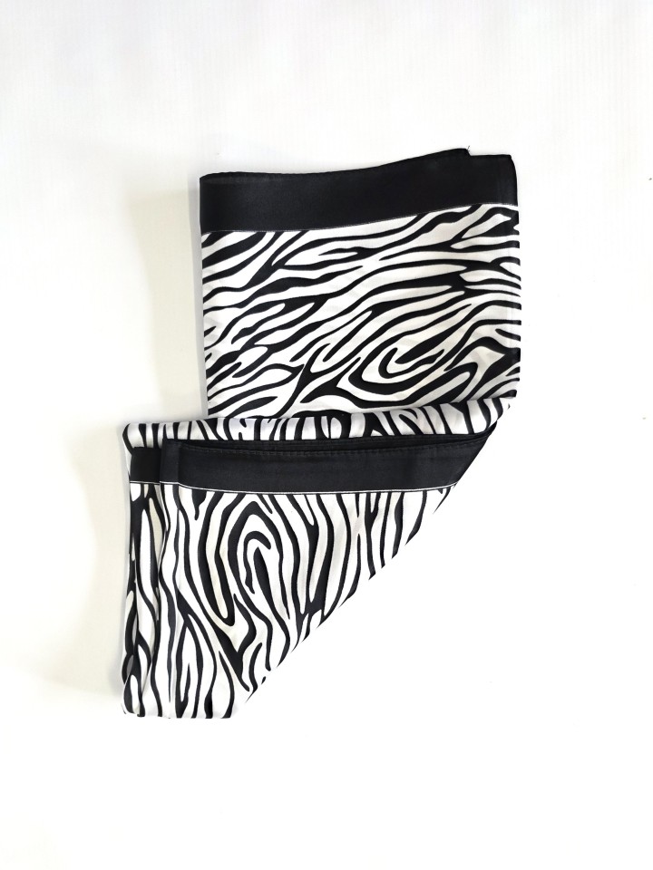 PAÑUELO CUADRADO ZEBRA