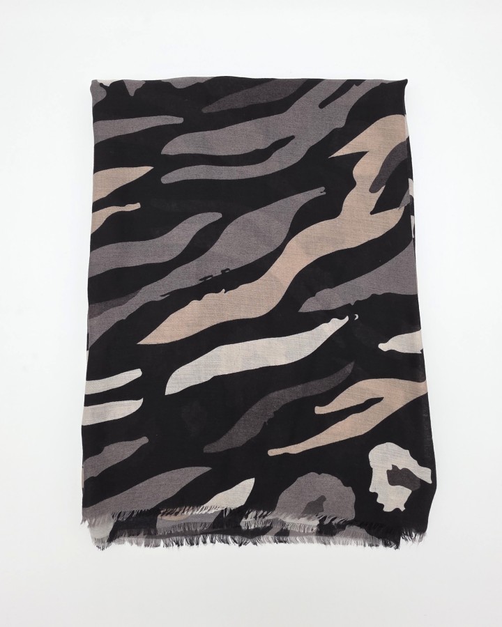 PAÑUELO ANIMAL PRINT CON FLECOS