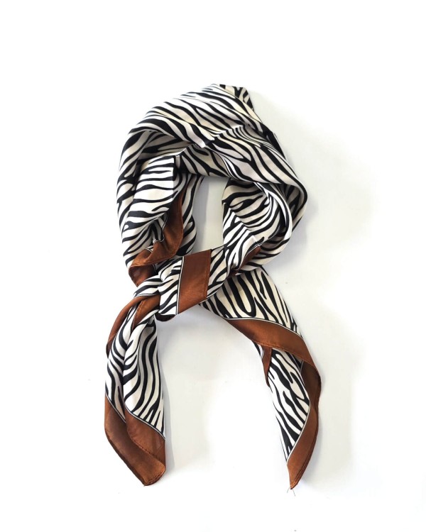PAÑUELO CUADRADO ZEBRA