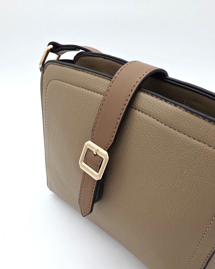 BOLSO BANDOLERA CON HEBILLA