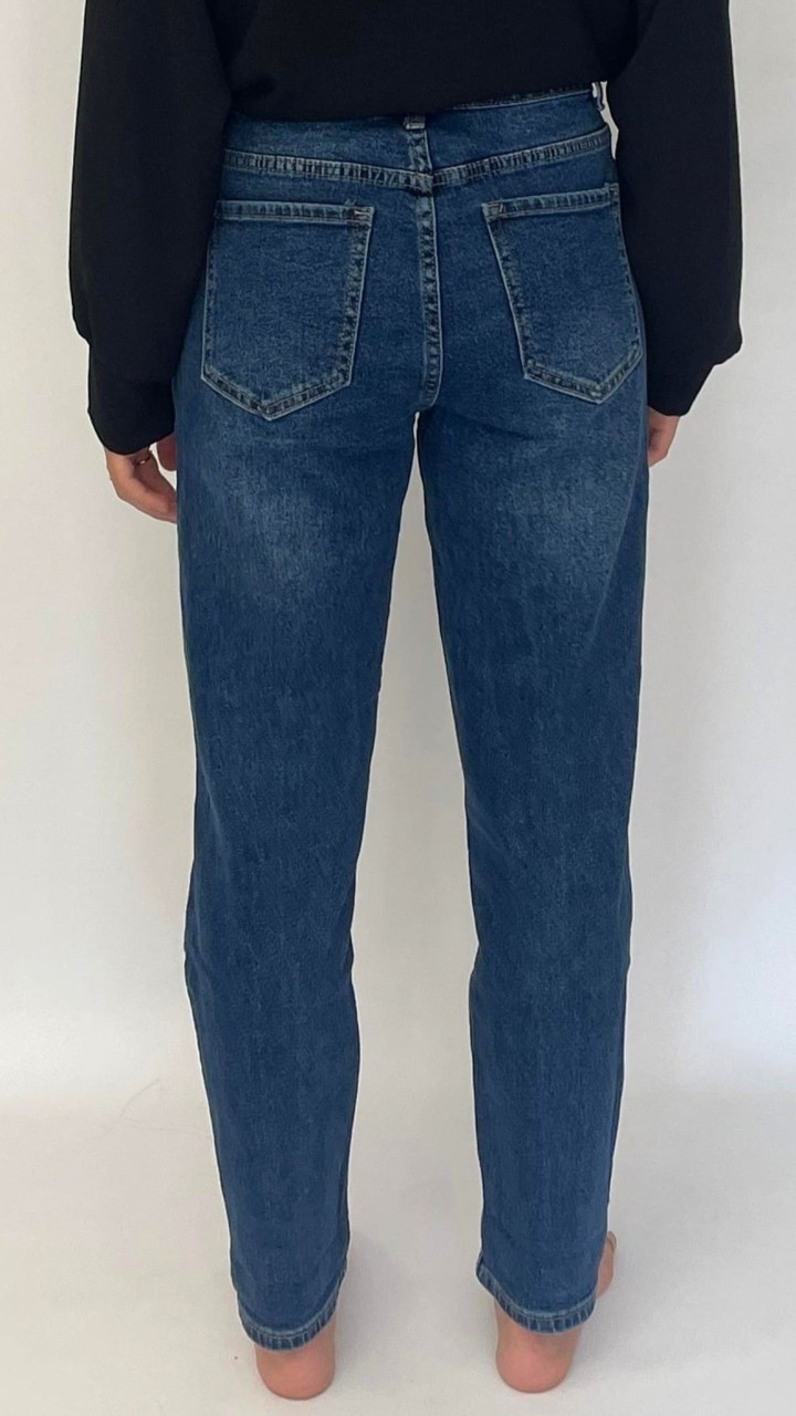 JEANS MOM FIT TIRO ALTO