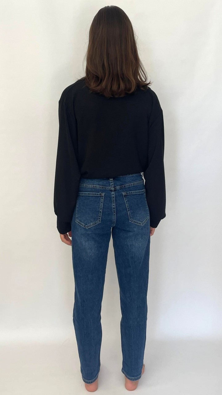 JEANS MOM FIT TIRO ALTO