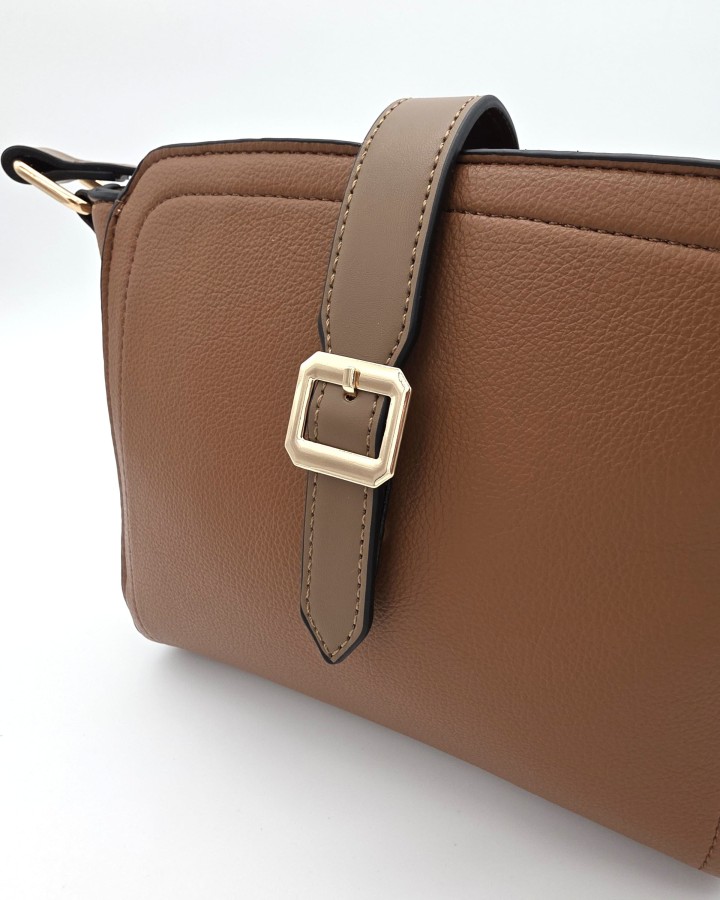 BOLSO BANDOLERA CON HEBILLA